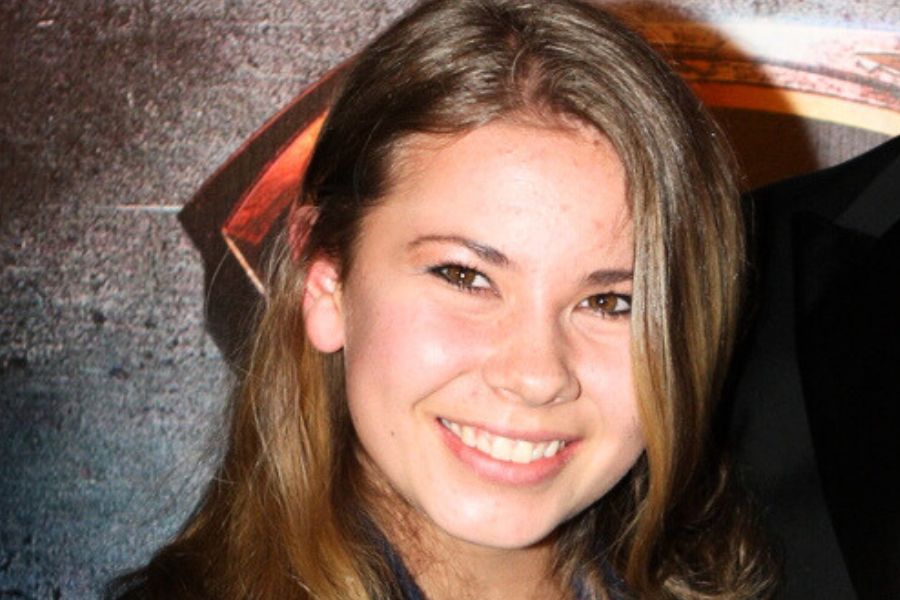 Bindi Irwin Wiki, Age, Net Worth, Figure Size, Boyfriend & Biography